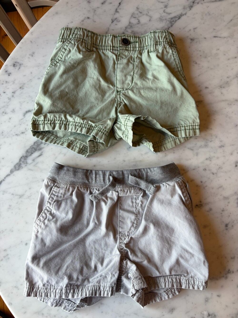OshKosh B'gosh 2-Pack Shorts 18M Green Gray Pull-On Elastic Waist Pockets
